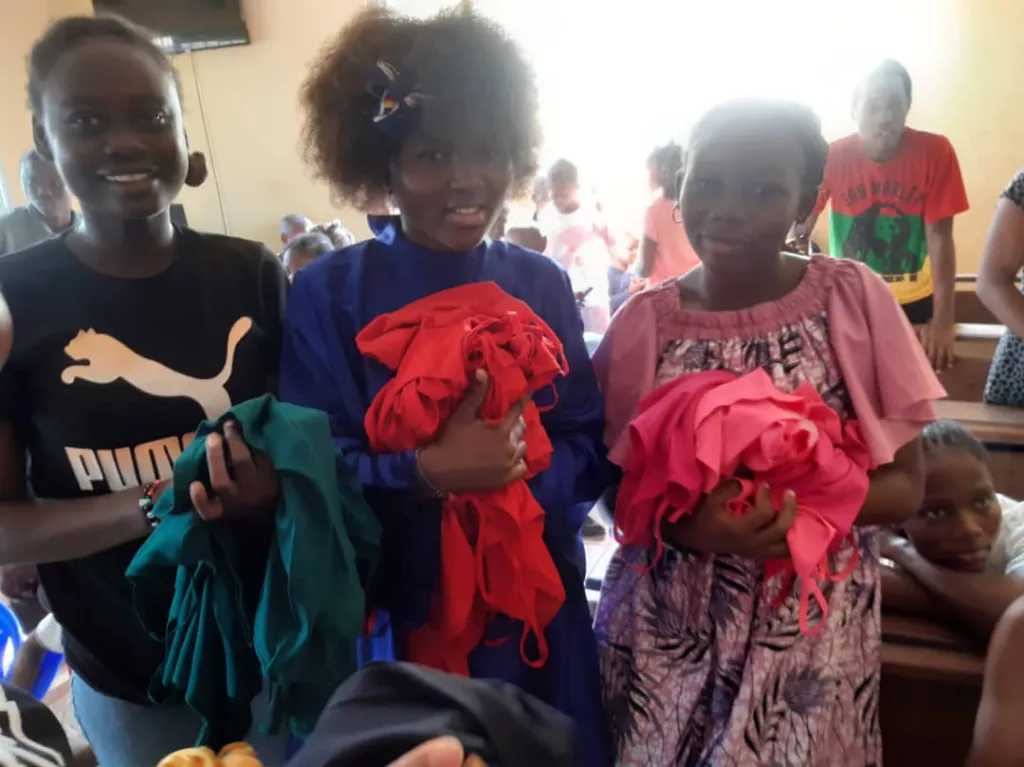 Don de vêtements – Douala